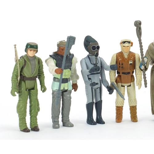 620 - Thirteen vintage Star Wars action figures and a drone including four with Kenner packaging and two u... 