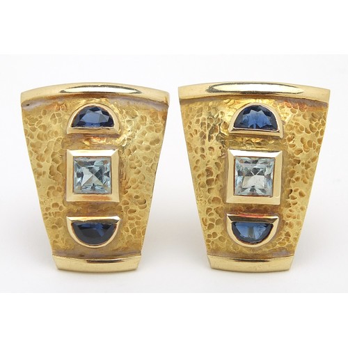 80 - Scortecci, Pair of Italian unmarked gold, aquamarine and sapphire earrings, 2.5cm high, 18.5g