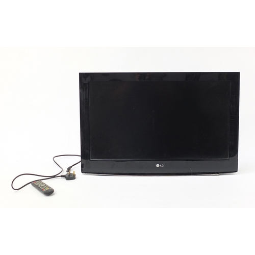 277 - LG 32 inch LCD TV with a universal control