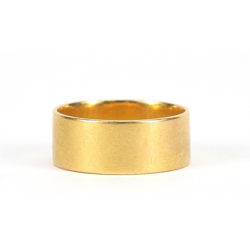 1679 - 22ct gold wedding band, size P, 7.0g