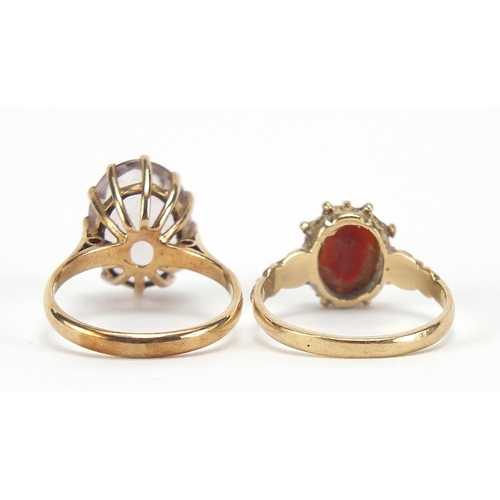 1700 - Two 9ct gold rings set with garnet and pink quartz, sizes M and O, 6.0g