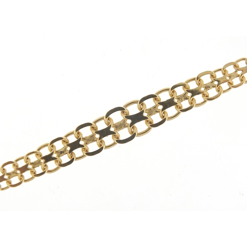 1689 - 14ct gold graduated link necklace, 40cm in length, 15.3g