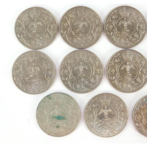 1089 - Collection of British commemorative crowns