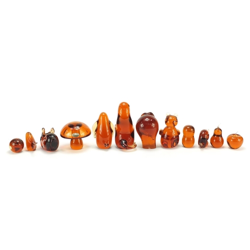 462 - Twelve Wedgwood glass animal paperweights comprising elephant, penguins, bears and a stoat, the larg... 