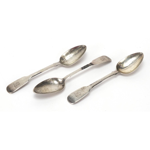 2187 - William Hope, set of three George IV silver teaspoons, Exeter 1824, 14cm in length, 51.7g