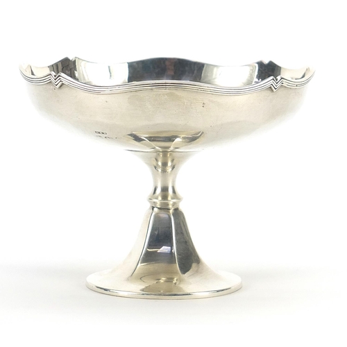 2186 - Edward Souter Barnsley & Co, silver pedestal dish, indistinct date letter, 8cm high x 10.5cm in diam... 