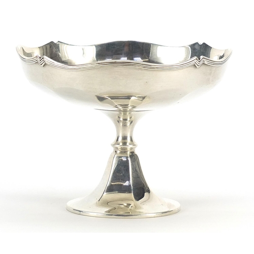 2186 - Edward Souter Barnsley & Co, silver pedestal dish, indistinct date letter, 8cm high x 10.5cm in diam... 