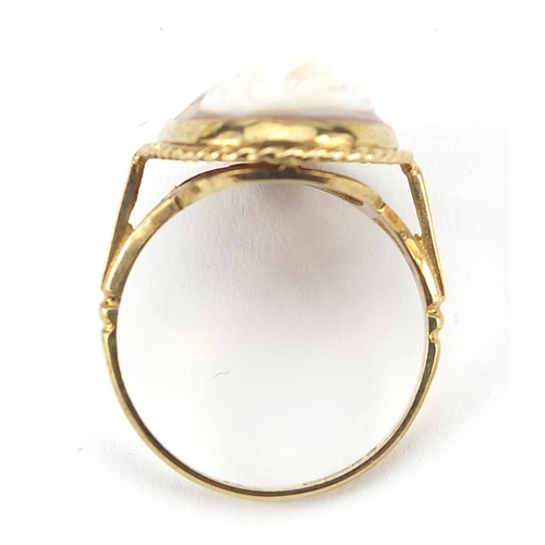 1633 - 9ct gold cameo maiden head ring, size P, 3.9g