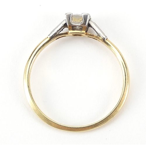 1639 - 18ct gold clear stone ring with diamond shoulders, size L, 1.7g