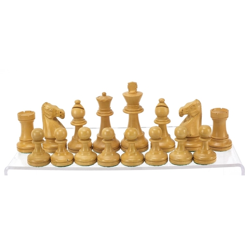 358 - Carved hardwood Staunton pattern chess set with case, the largest pieces each 9.5cm high