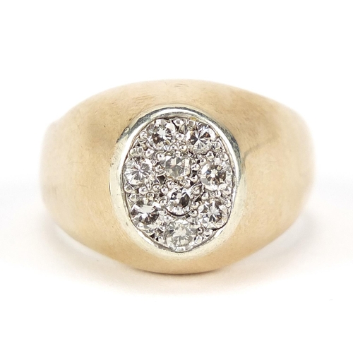 11 - Heavy 18ct gold diamond cluster ring, the diamonds each approximately 2mm in diameter, size U/V, 20.... 