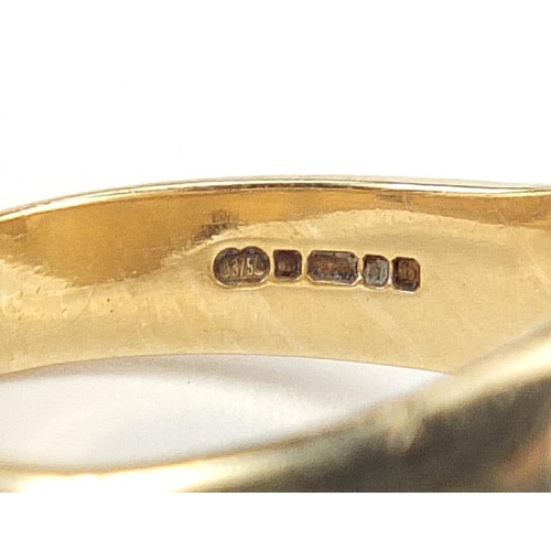 62 - 9ct gold signet ring, size R, 6.1g - this lot is sold without buyer’s premium, the hammer price is t... 