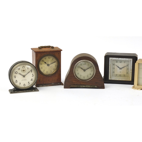 1884 - Group of Art Deco and later mantle clocks including Smith Electric, Westclox Big Ben and Gilbert, th... 