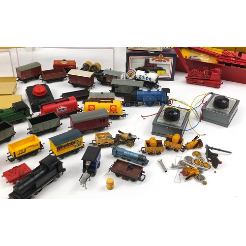 1971 - Model railway and accessories including Hornby Dublo and Bachmann