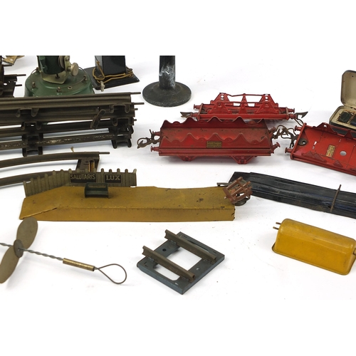 1949 - Vintage toys including Hornby 0 gauge model railway accessories, Astra 0 gauge traffic signal and se... 