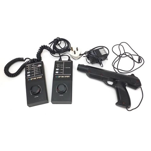 1967 - Optim Sport games controllers and gun