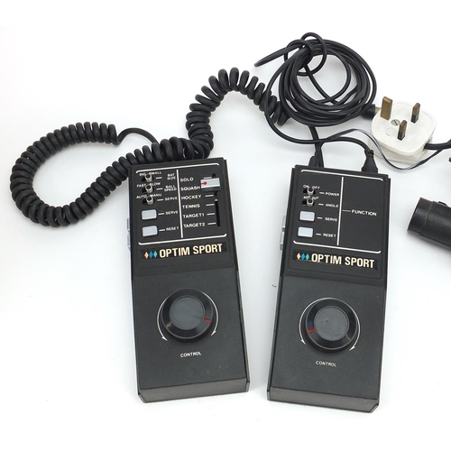 1967 - Optim Sport games controllers and gun