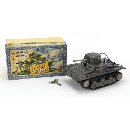 1935 - Vintage Mettoy tinplate climbing army tank with box