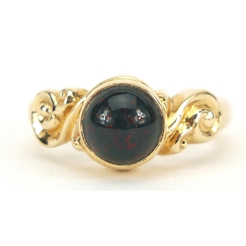 2285 - Antique unmarked gold cabochon blood stone ring with scrolled shoulders, (tests as 15ct+ gold) size ... 