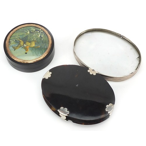 418 - 19th century silver mounted tortoiseshell magnifying glass and a tortoiseshell snuff box decorated w... 