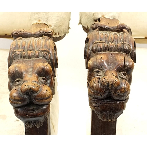 696a - Pair of antique Flemish armchairs carved with lion heads, each 121cm high