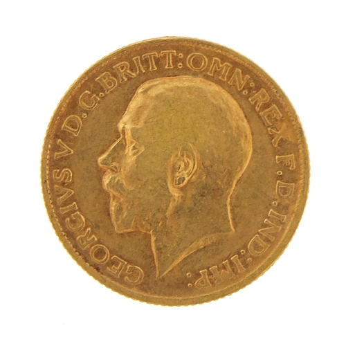 34 - George V 1915 gold sovereign - this lot is sold without buyer’s premium, the hammer price is the pri... 