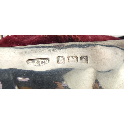 54 - Sydney & Co, Edwardian silver pig pin cushion, Birmingham 1905, 6.7cm in length, 16.0g