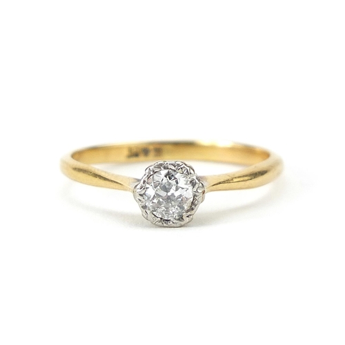 172 - 18ct gold and platinum diamond solitaire ring, approximately 0.3ct, size O, 1.9g