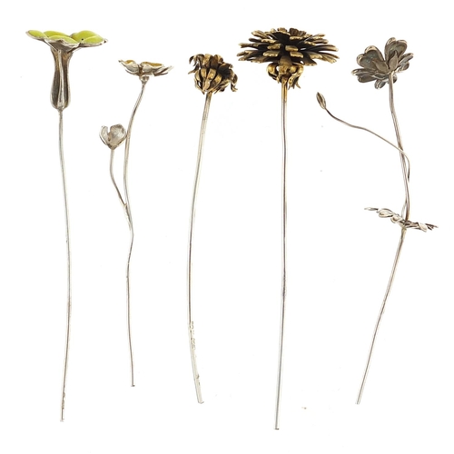 49 - Sarah Jones, five contemporary 1980's silver flowers, three with enamel, various London hallmarks, t... 