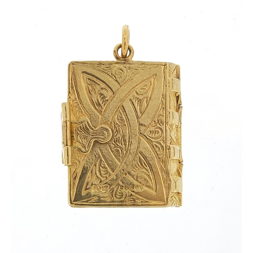 143 - Heavy 9ct gold Cock and Bull storybook charm, opening to reveal a cock and bull, 2.2cm high, 12.9g