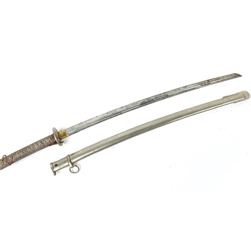 630 - Japanese military interest Samurai sword with scabbard, numbered 75926 to the steel blade, 98cm in l... 