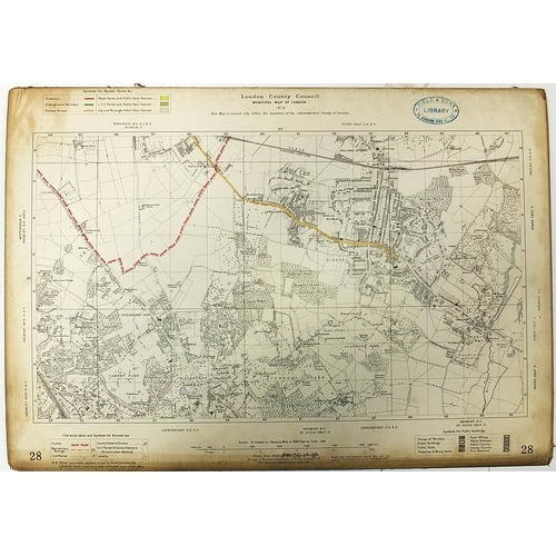 1743 - London County Council Municipal Map of London, Edition 1913 with Field & Sons library stamps, Martin... 