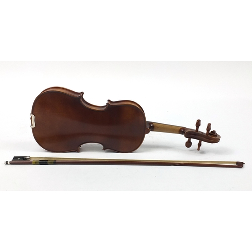 1728 - Child's violin with bow and case with Sandner paper label, the back 32cm in length