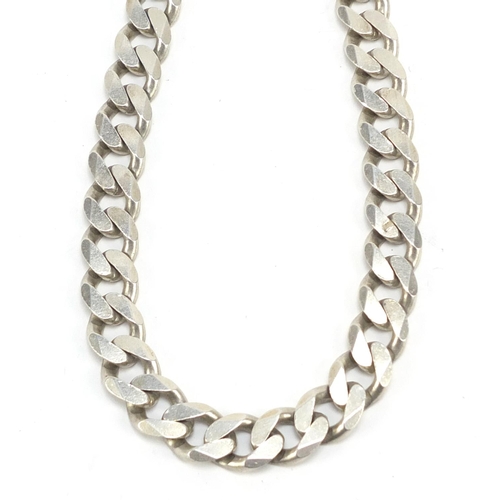 1126 - Heavy silver curb link necklace, 48cm in length, 95.4g