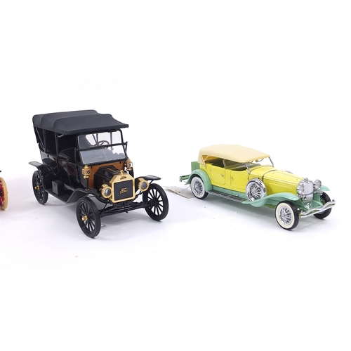 731 - Four Franklin Mint diecast collector's vehicles including 1995 Rolls Royce Silver Cloud 1 and 1911 S... 