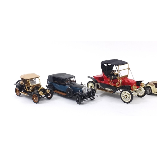 730 - Five Franklin Mint diecast collector's vehicles including 1907 Rolls Royce Silver Ghost and 1903 For... 