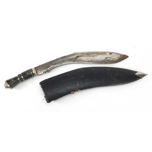 632A - Large Gurkha's kukri knife with horn handle, 55cm in length