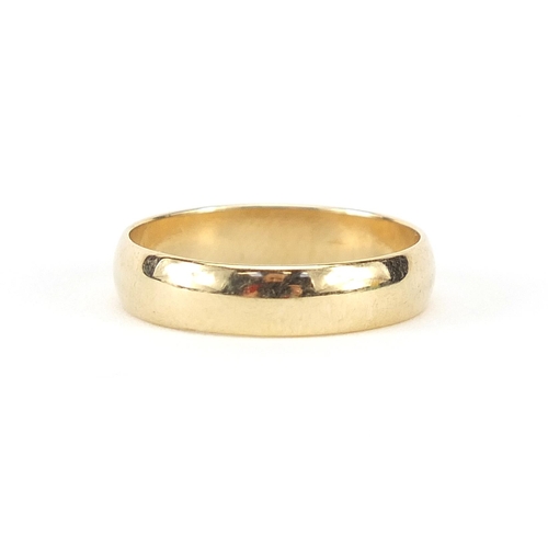 790 - 9ct gold wedding band, size L/M, 1.9g