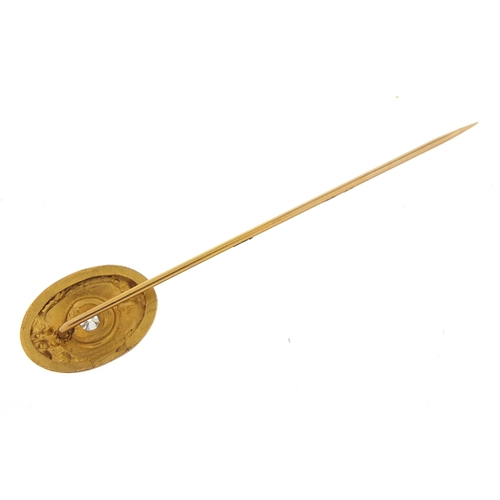 817 - Unmarked gold diamond solitaire stick pin, 7cm high, 2.5g