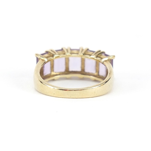 794 - 9ct gold amethyst five stone ring, size K, 2.8g