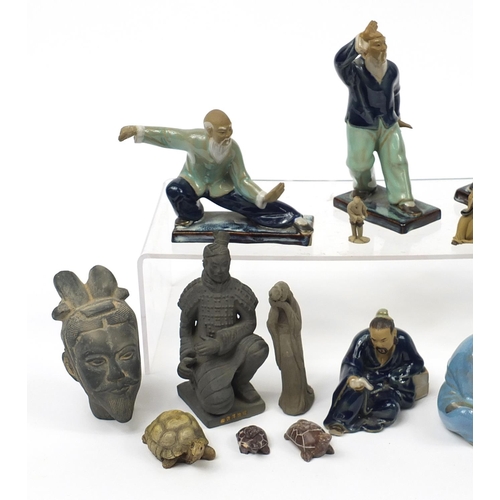 1424 - Chinese pottery and figures including mud men, the largest 16cm high