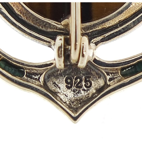 1162 - Naval interest silver anchor brooch set with tiger's eye and malachite, 4.2cm high, 7.0g