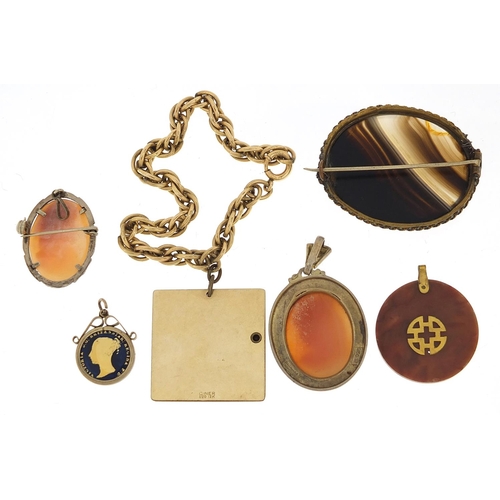 1107 - Vintage and later jewellery including two cameo pendants, an agate brooch and a 12ct gold plated Oct... 