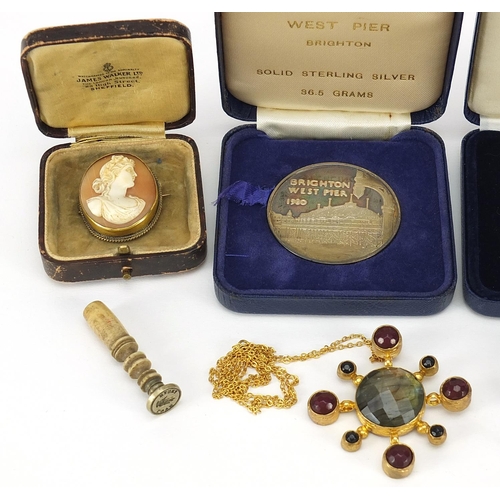 1167 - Antique and later jewellery including a cameo brooch with gilt metal mount, sterling silver Brighton... 