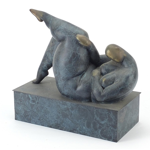 Modernist bronze sculpture of a nude female, 25cm in length