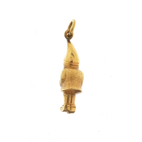 775 - 9ct gold gnome charm, 2.2cm high, 3.8g