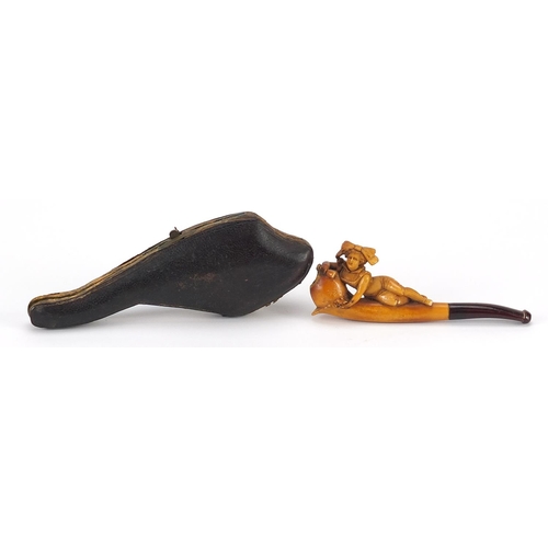 1766 - Meerschaum pipe carved in the form of a reclining female, with fitted box, 11.5cm in length