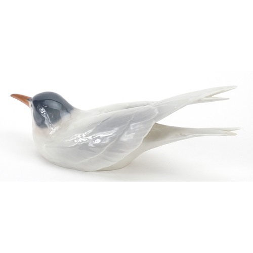 486 - Royal Copenhagen, Danish porcelain gull numbered 827, 26cm in length