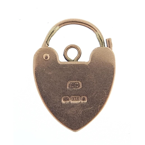 981 - 9ct rose gold love heart padlock, 2cm high, 1.8g