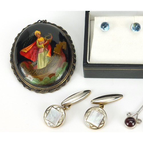 1173 - Antique and later jewellery including a Russian lacquered brooch, ladies pocket watch with enamel di... 